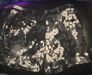 H&M Black and White Floral Women's Shorts